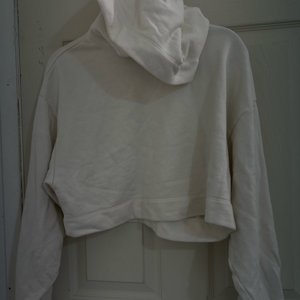 ALO Yoga Cream Cropped Hoodie